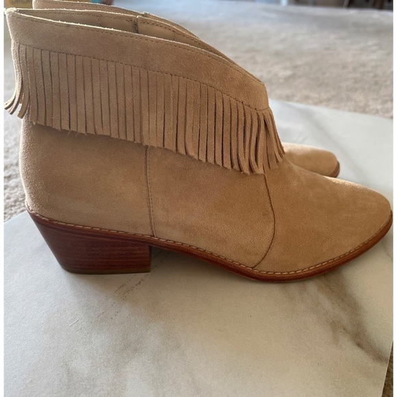 JOIE MAKENA BEIGE BUFF CALF SUEDE FRINGE ANKLE BOOTIE - EU 40 - US 9 - Picture 3 of 10